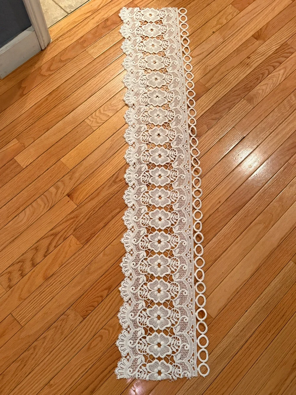 White Floral Lace Valance Elegant Home Accent cottage coquette Prairie country
